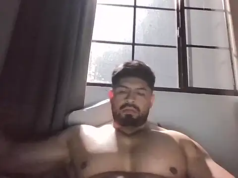 marcus002001 online show from April 5, 2:29 am