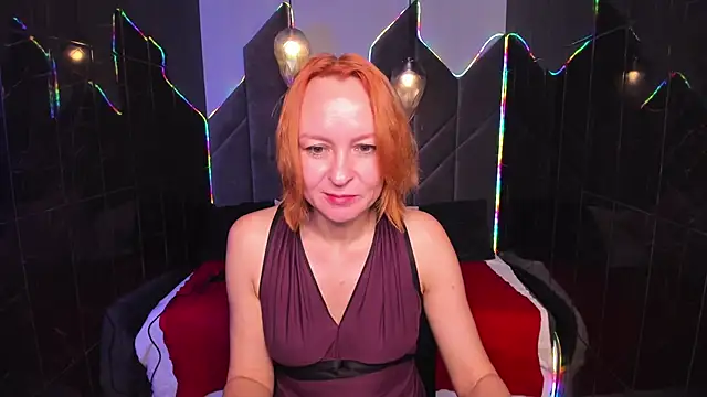 Snapshot of NikaGentle chatting on October 6, 5:30 am NikaGentle online show from October 6, 5:30 am