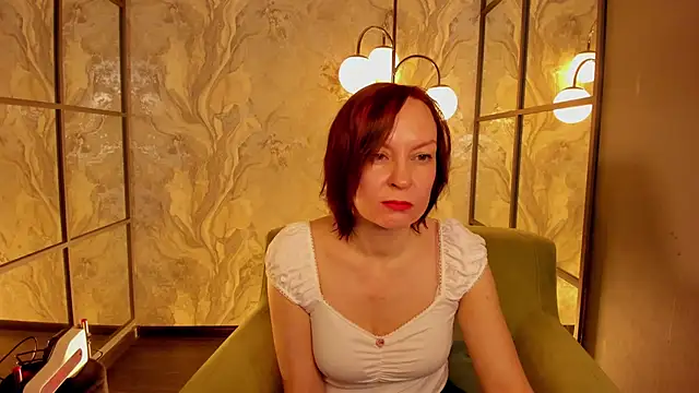 Snapshot of NikaGentle chatting on December 2, 5:42 am NikaGentle online show from December 2, 5:42 am