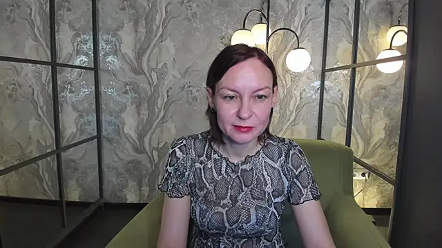 Snapshot of NikaGentle chatting on December 16, 6:06 am NikaGentle online show from December 16, 6:06 am