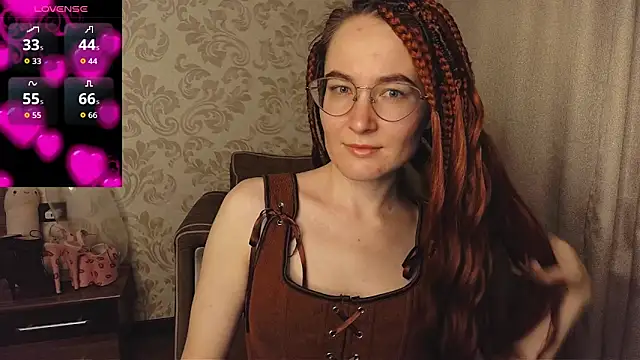 Snapshot of AgnesGraham chatting on September 23, 9:44 pm AgnesGraham online show from September 23, 9:44 pm