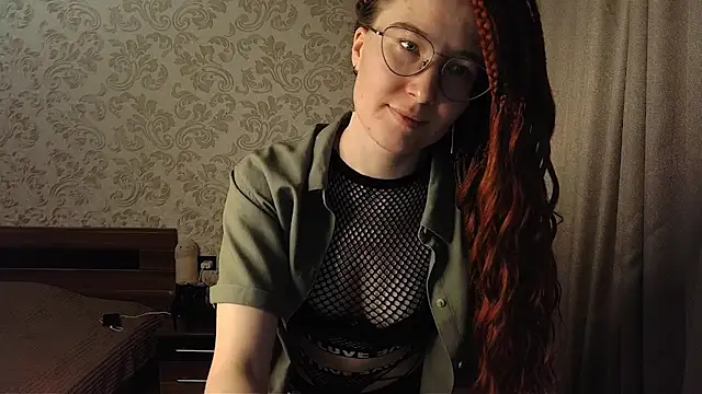 Snapshot of AgnesGraham chatting on October 13, 5:58 pm AgnesGraham online show from October 13, 5:58 pm
