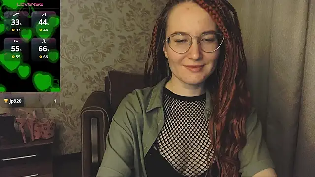 Snapshot of AgnesGraham chatting on September 21, 10:48 pm AgnesGraham online show from September 21, 10:48 pm