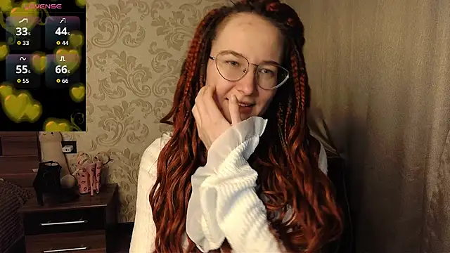 Snapshot of AgnesGraham chatting on October 19, 8:33 pm AgnesGraham online show from October 19, 8:33 pm