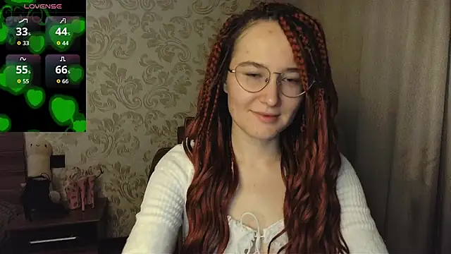 Snapshot of AgnesGraham chatting on October 8, 3:57 pm AgnesGraham online show from October 8, 3:57 pm