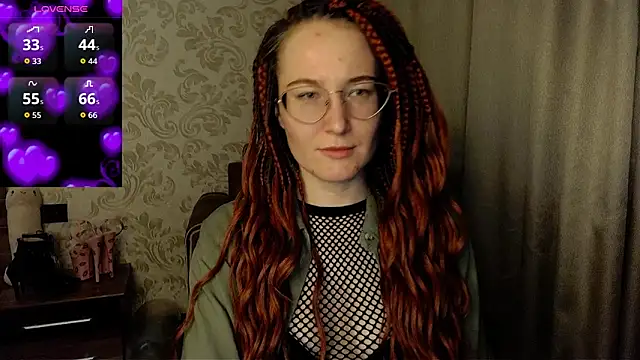 Snapshot of AgnesGraham chatting on September 28, 11:34 pm AgnesGraham online show from September 28, 11:34 pm