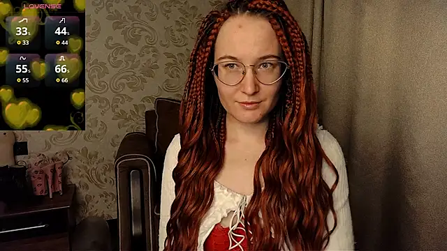Snapshot of AgnesGraham chatting on October 1, 9:29 pm AgnesGraham online show from October 1, 9:29 pm