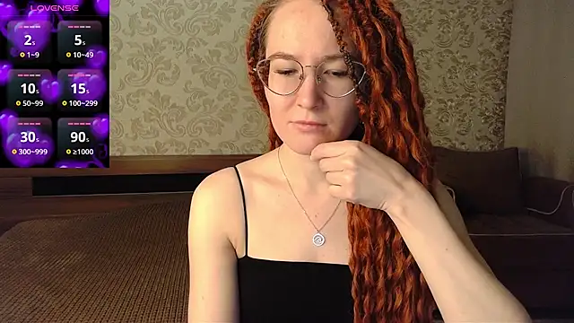 Snapshot of AgnesGraham chatting on March 16, 6:23 pm AgnesGraham online show from March 16, 6:23 pm