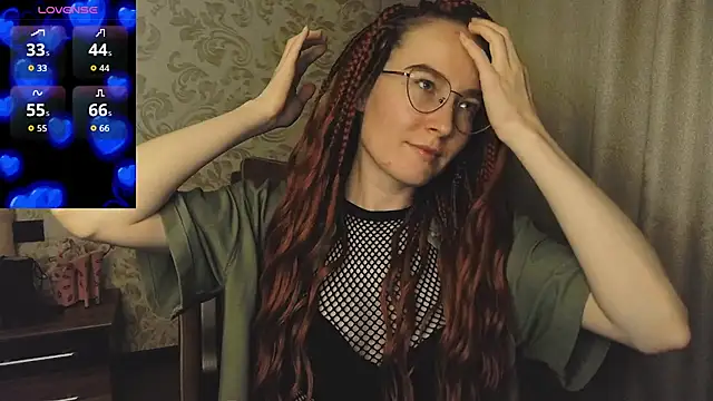 Snapshot of AgnesGraham chatting on September 19, 7:40 pm AgnesGraham online show from September 19, 7:40 pm