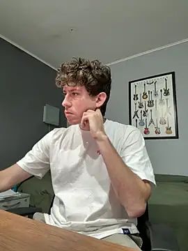 saint not online show from April 4, 11:00 pm