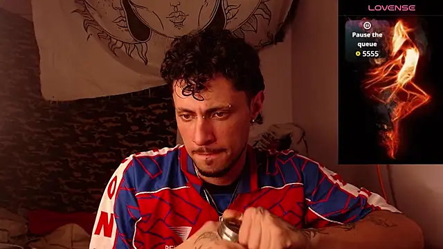 Snapshot of Apolo_S chatting on December 14, 7:03 am Apolo S online show from December 14, 7:03 am