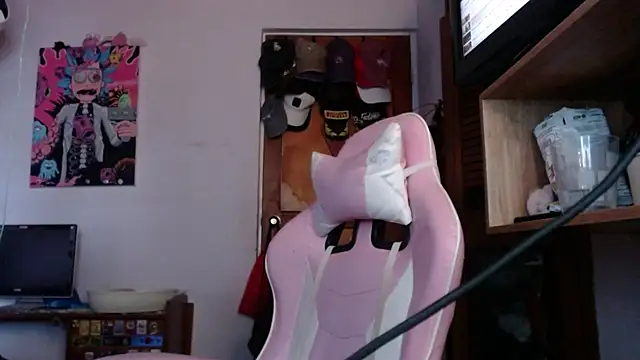 Apolo S online show from April 2, 10:05 pm