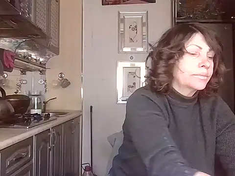 Snapshot of Baby-Matilda chatting on March 5, 9:38 am Baby-Matilda online show from March 5, 9:38 am