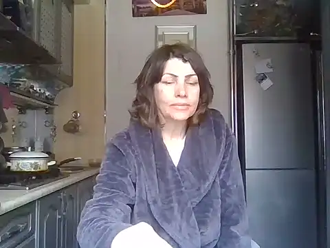 Snapshot of Baby-Matilda chatting on March 17, 12:14 pm Baby-Matilda online show from March 17, 12:14 pm