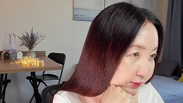 AvroraSakura online show from October 1, 10:20 am