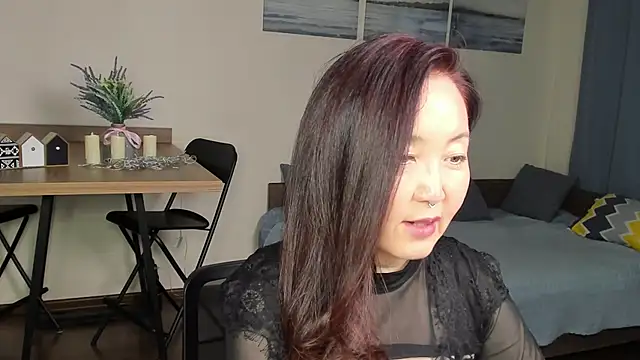 AvroraSakura online show from February 9, 1:20 pm