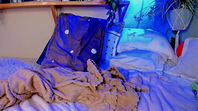 AnaPola online show from February 10, 2:26 pm