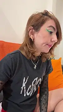 Snapshot of Evangelyne_1 chatting on December 1, 4:41 pm Evangelyne 1 online show from December 1, 4:41 pm