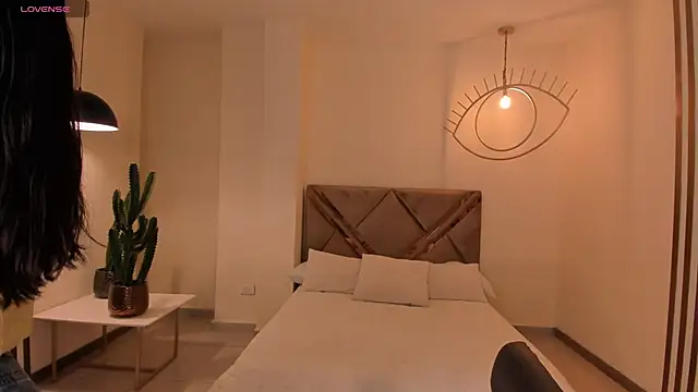 ToriCrossX online show from November 29, 12:49 pm