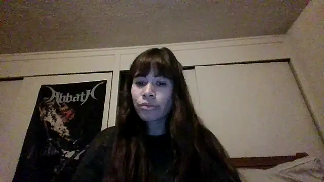 Snapshot of petitedoll29 chatting on December 15, 12:51 am petitedoll29 online show from December 15, 12:51 am