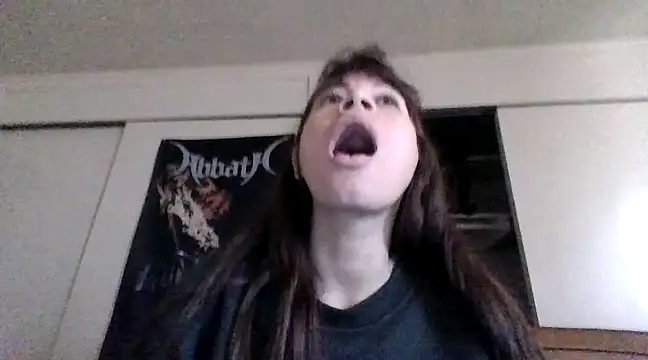 Snapshot of petitedoll29 chatting on December 1, 8:03 pm petitedoll29 online show from December 1, 8:03 pm
