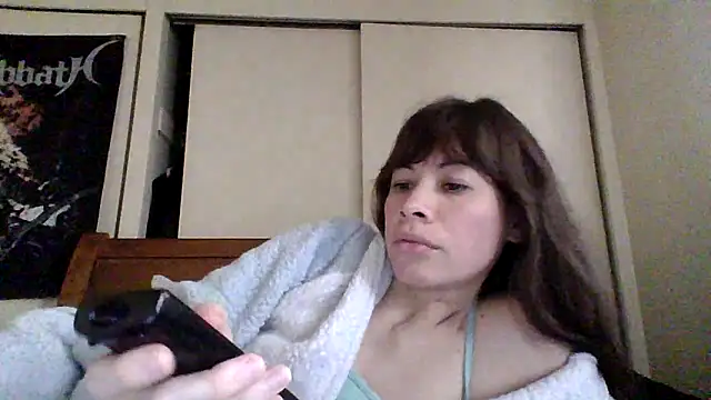 Snapshot of petitedoll29 chatting on December 13, 11:17 pm petitedoll29 online show from December 13, 11:17 pm