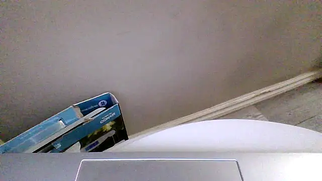 Snapshot of petitedoll29 chatting on November 24, 8:42 pm petitedoll29 online show from November 24, 8:42 pm