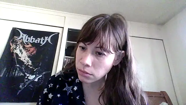 Snapshot of petitedoll29 chatting on December 5, 10:06 pm petitedoll29 online show from December 5, 10:06 pm