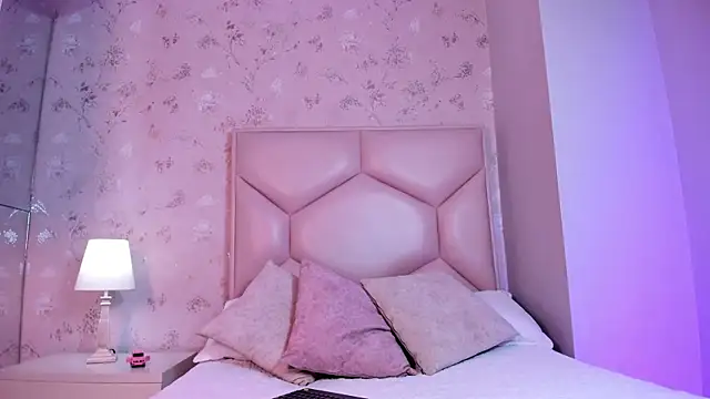 ambar sullivan online show from December 19, 11:34 am