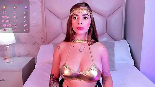 Snapshot of ambar_sullivan chatting on October 31, 11:40 am ambar sullivan online show from October 31, 11:40 am