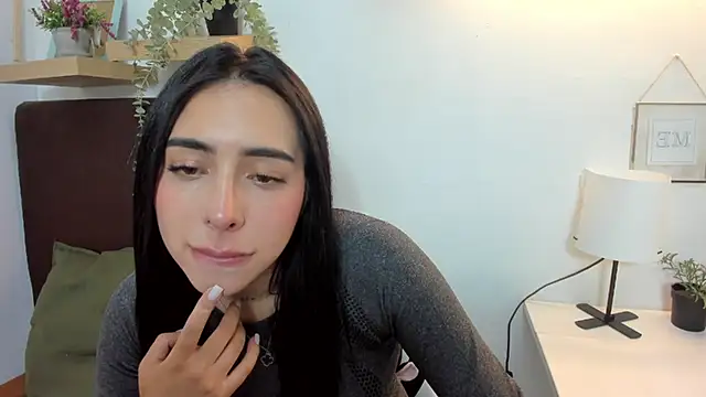 Snapshot of isabella_jade chatting on March 12, 7:14 pm isabella jade online show from March 12, 7:14 pm