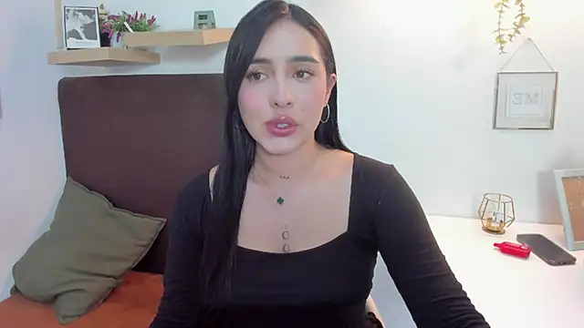Snapshot of isabella_jade chatting on February 17, 7:12 pm isabella jade online show from February 17, 7:12 pm
