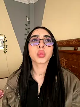 Snapshot of isabella_jade chatting on September 9, 1:42 pm isabella jade online show from September 9, 1:42 pm