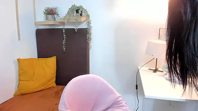 Snapshot of isabella_jade chatting on March 15, 9:49 pm isabella jade online show from March 15, 9:49 pm