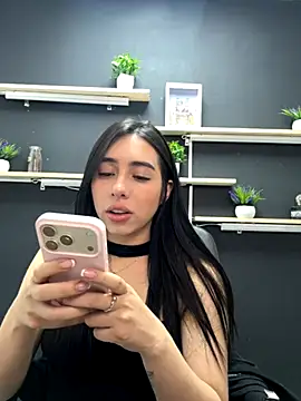 isabella jade online show from November 29, 11:05 pm