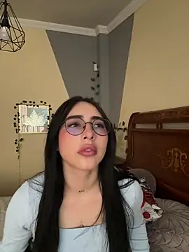 Snapshot of isabella_jade chatting on September 18, 1:36 pm isabella jade online show from September 18, 1:36 pm