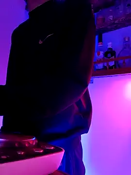 Darkboss31 online show from February 23, 7:25 pm