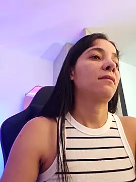 miaeyes online show from January 3, 1:46 pm