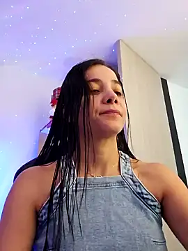 miaeyes online show from December 31, 1:41 pm