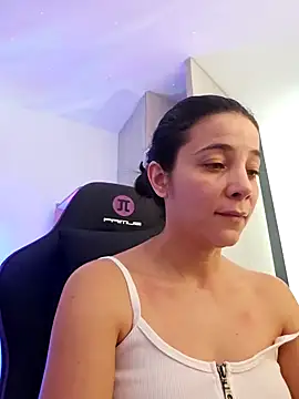 miaeyes online show from January 21, 1:21 pm