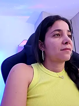 miaeyes online show from January 11, 4:36 pm