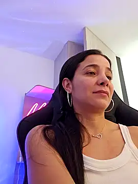 miaeyes online show from January 18, 1:51 pm