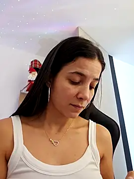 miaeyes online show from December 7, 4:53 pm