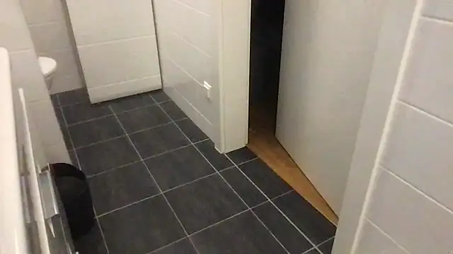 sexy l o  online show from October 8, 5:20 am