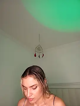 ASHLEY BLAIR online show from October 29, 9:36 pm