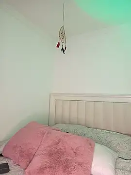 ASHLEY BLAIR online show from November 13, 6:45 pm