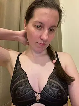 Nicole-Ray online show from March 22, 8:32 pm