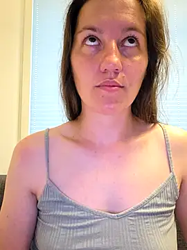 Nicole-Ray online show from June 28, 7:09 pm