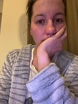 Nicole-Ray online show from March 16, 5:26 am