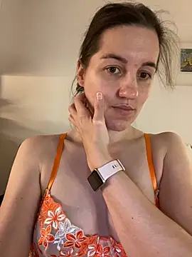 Nicole-Ray online show from November 3, 8:34 pm